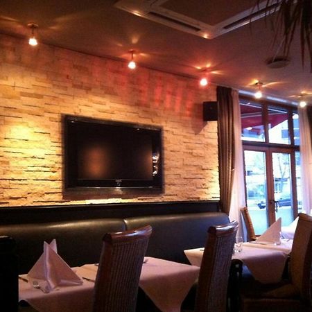 Dm Hotel フォルバック エクステリア 写真